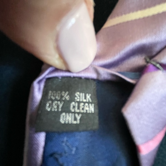 100% Silk tie beautiful color combinations - Picture 2 of 3